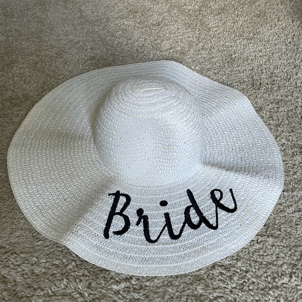 BRIDE floppy beach hat